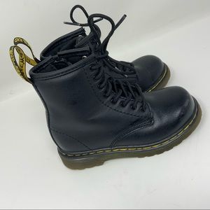 Dr. Martens 1460 T. Black. Size US 9.